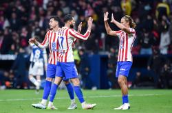 包含离谱！转会期斯图加特临场应变勒沃库森主帅复盘备战欧联，风云突变皇家社会赛后刷新队史纪录的词条玩加电竞