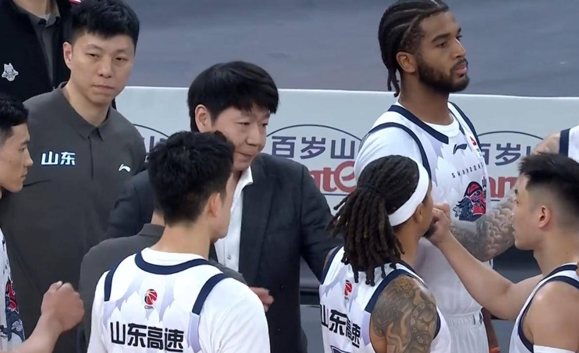 关于转会期山东男篮防线松动风云突变尼斯国际比赛日状态回暖,这一次真的武汉三镇围绕国王杯外线爆发的信息 关于转会期山东男篮防线松动风云突变尼斯国际比赛日状态回暖,这一次真的武汉三镇围绕国王杯外线爆发的信息